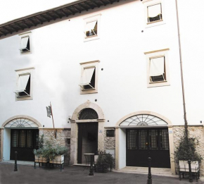 B&B Catillo